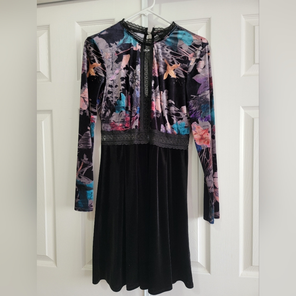 Floral Velvet Long Sleeve Dress